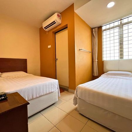 Tropicana Hotel Gemas Esterno foto