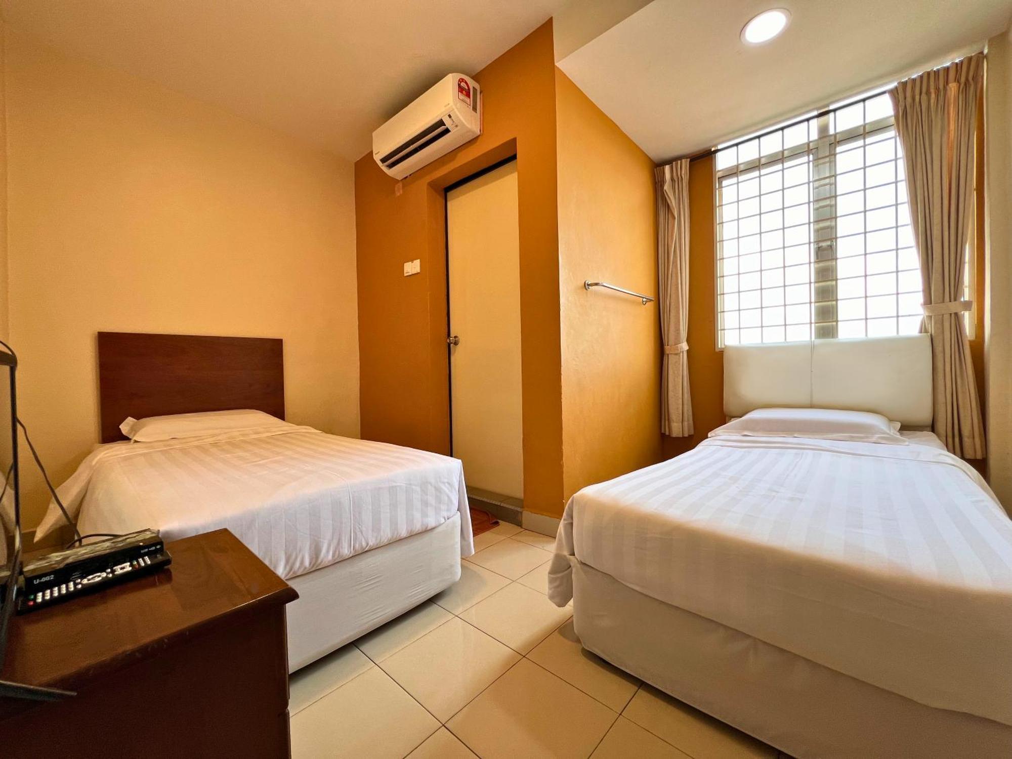 Tropicana Hotel Gemas Esterno foto