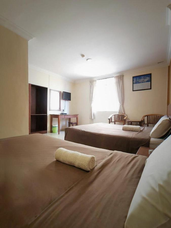 Tropicana Hotel Gemas Esterno foto